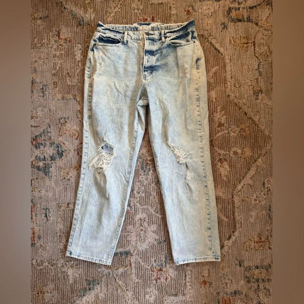 a.n.a High Rise Distressed Light Blue Jeans